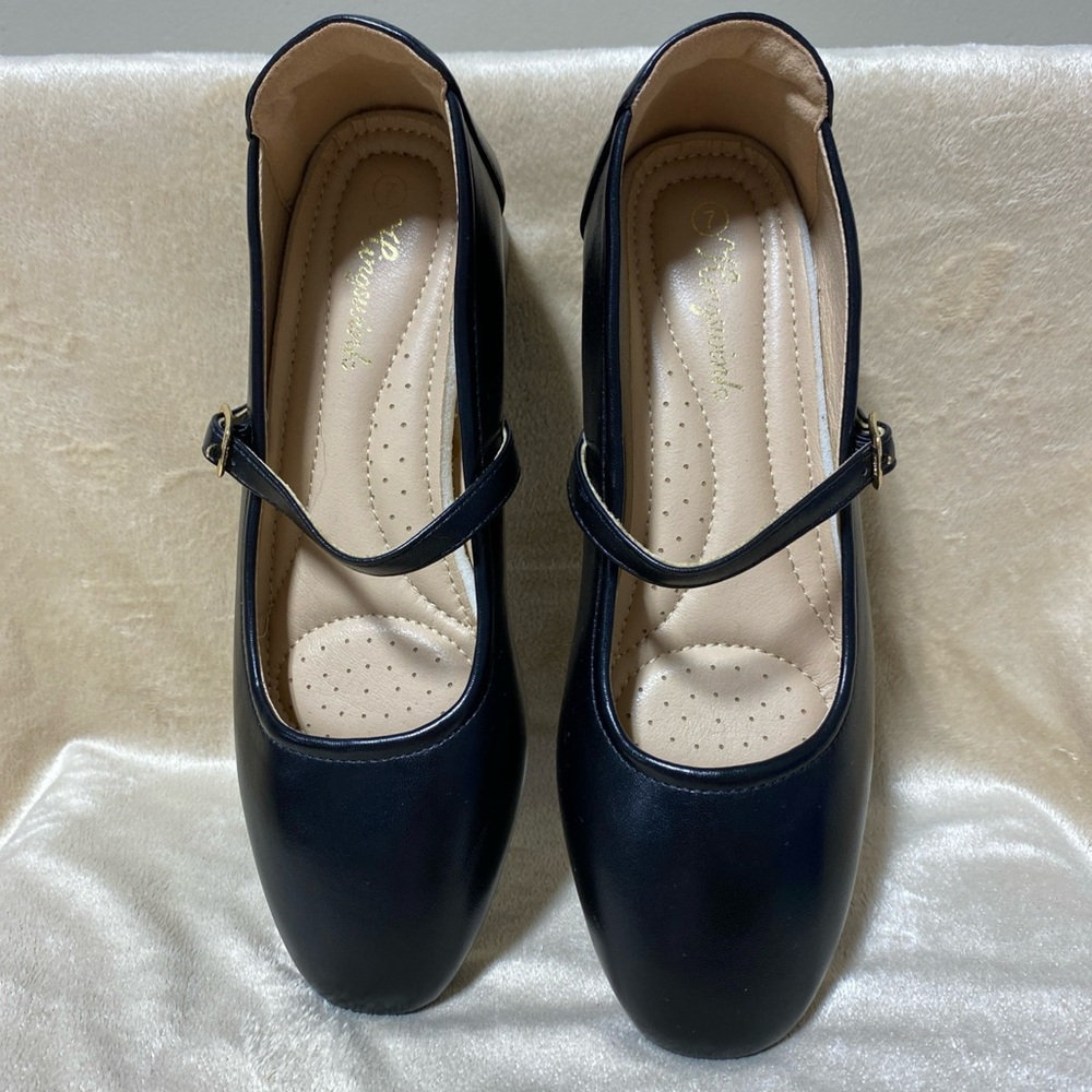 Mary Jane Shoes Low Heels 1.5” Dress Pumps for Women With Adjustable Ankle Strap